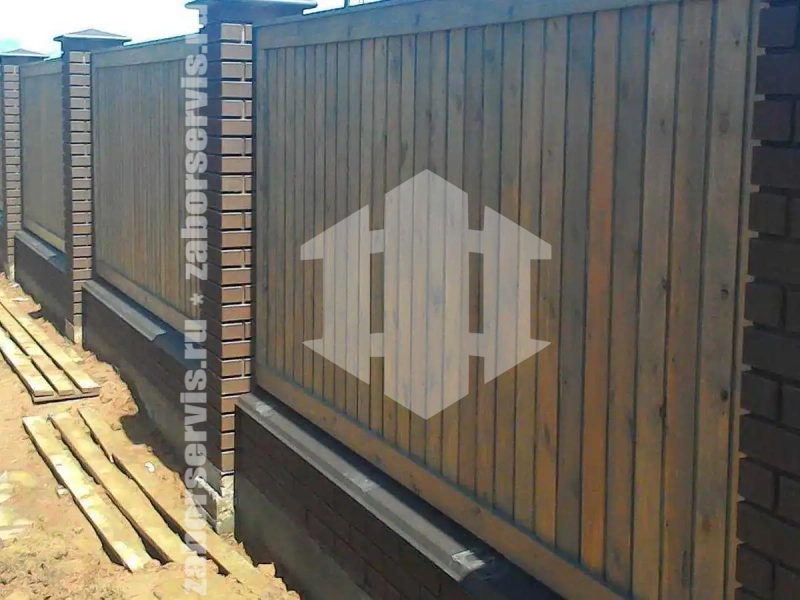 Забор из профнастила на ленточном фундаменте 62 метра