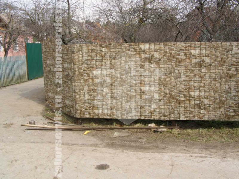 Забор из профнастила под камень 53 метра