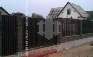 Ворота откатные автоматические из штакетника