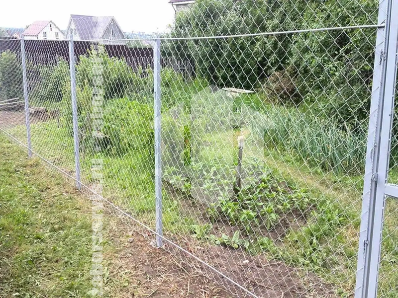 Забор оцинкованный из сетки рабицы 65 метров