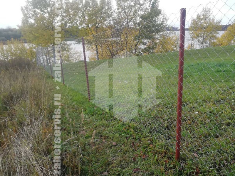 Забор из сетки рабицы в натяг 15 соток