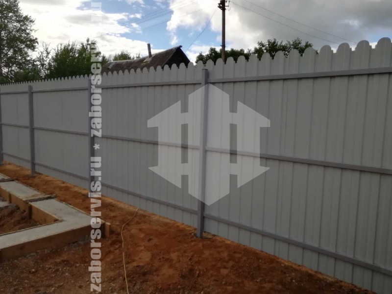 Забор из профнастила с бетонированием столбов 14 соток