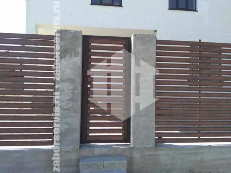 Забор из металлического штакетника горизонтальный 80 метров