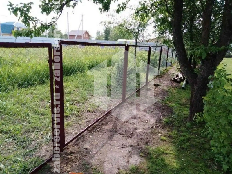 Забор из сетки рабицы секциями 59 метров