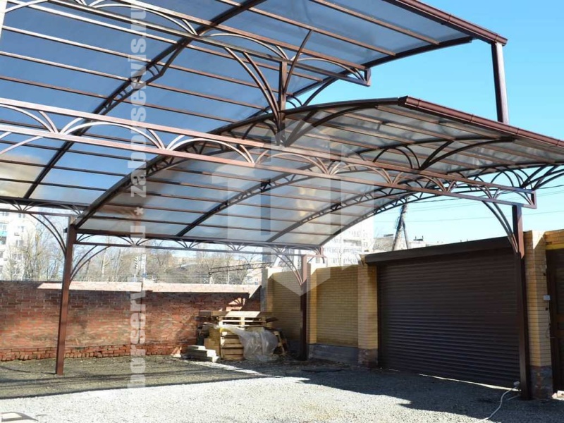 Навес для дома пример 11