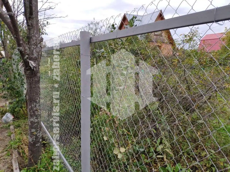Забор из сетки рабицы секциями 74 метра