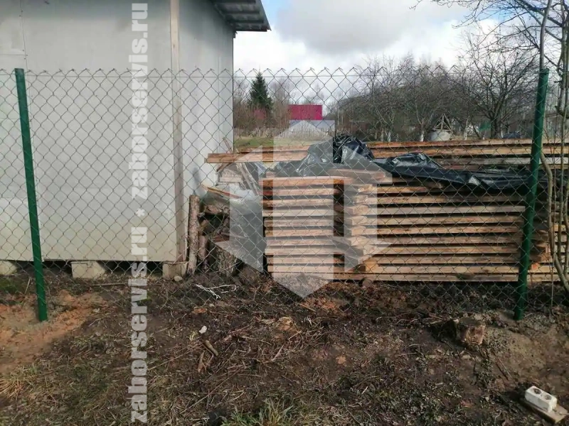 Забор из сетки рабицы с проволокой 63 метра