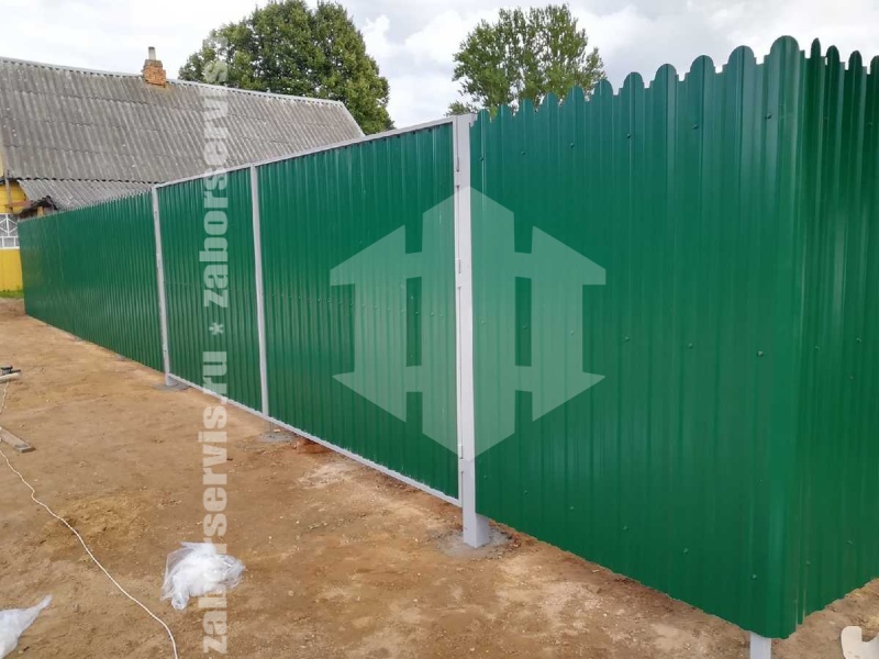 Забор из профнастила с бетонированием столбов 14 соток