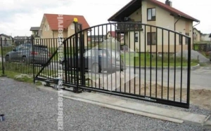 Сварной забор с откатными воротами 95 метров