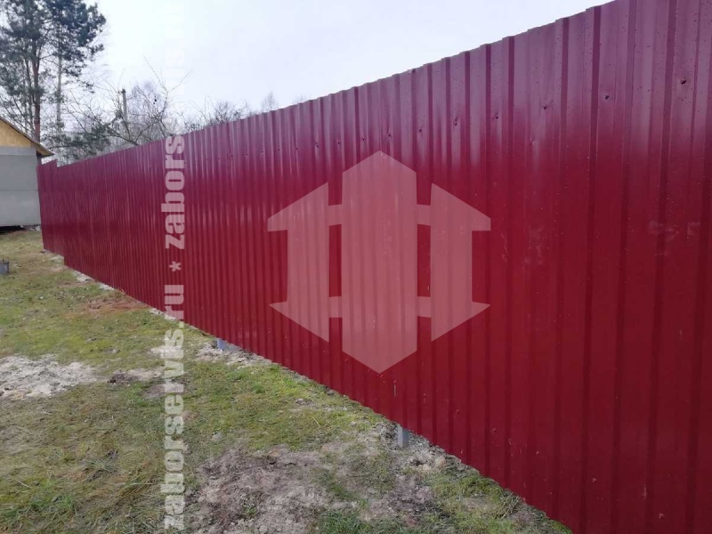 Забор из профнастила с бетонированием столбов 16 соток