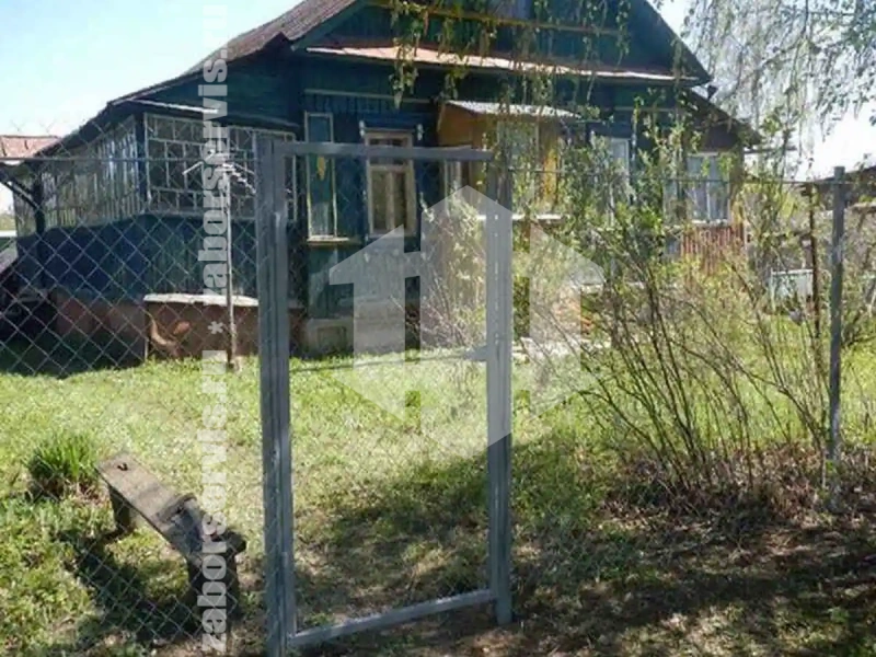 Забор из сетки рабицы с арматурой 84 метра